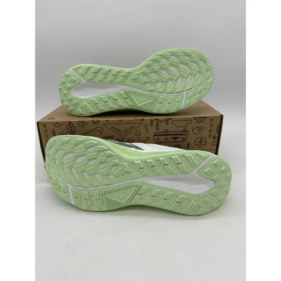 Nike Juniper Trail 2 Women's size 11 White Green Athletic Shoes DM0821 103 - Picture 3 of 6